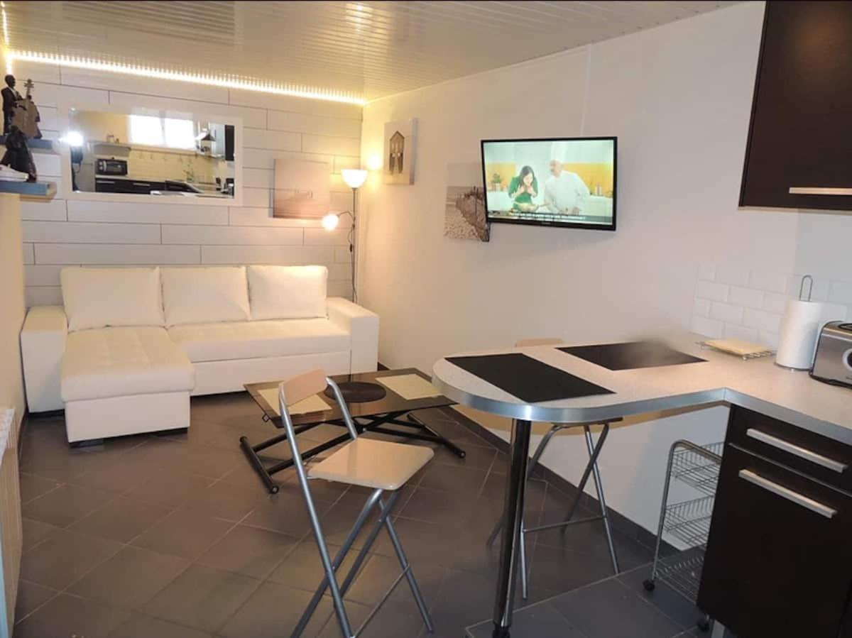 Appartamento Location Duplex 52M² Au Coeur De Troyes Esterno foto